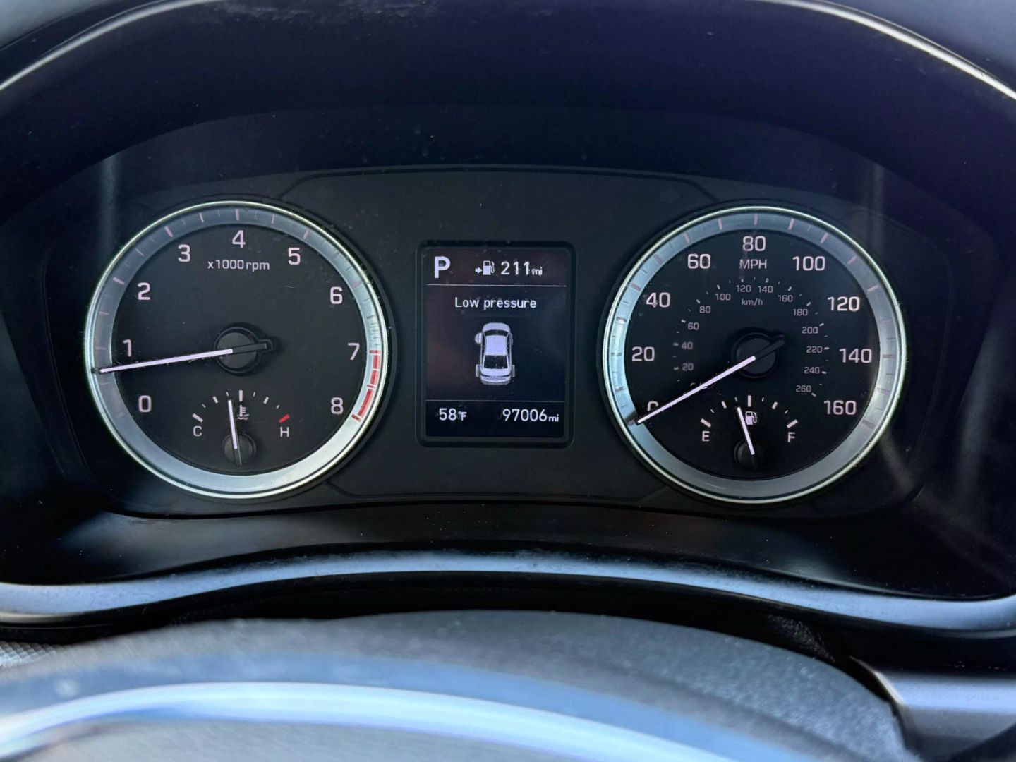 2018 Hyundai Sonata - Image 23