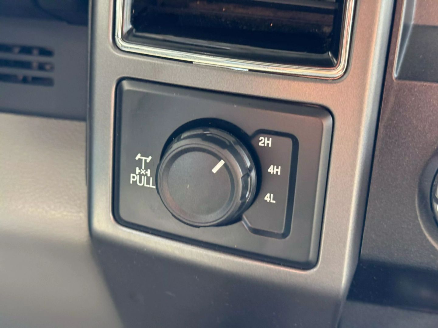 2020 Ford F150 Supercrew Cab - Image 31