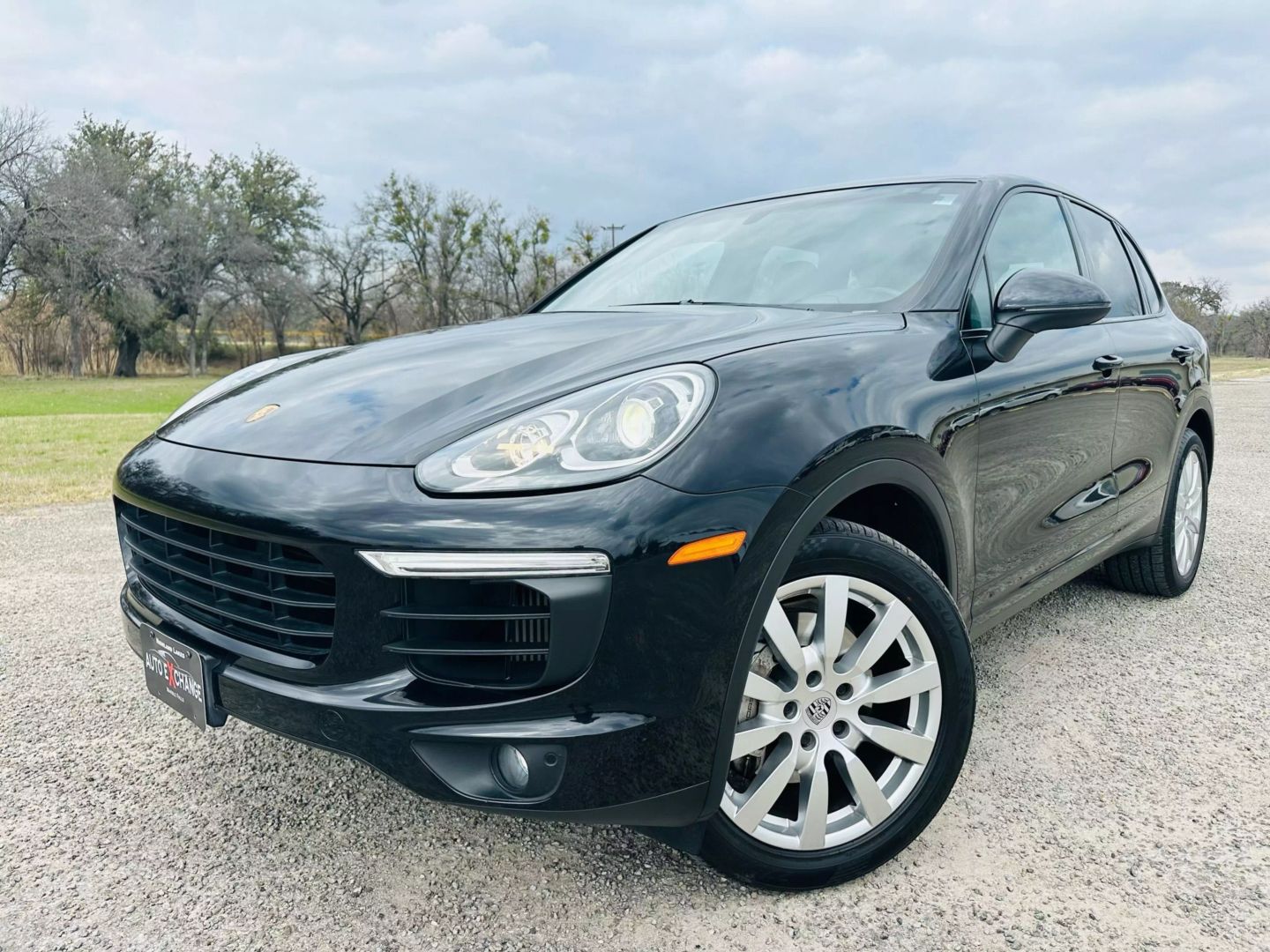 2015 Porsche Cayenne - Image 1
