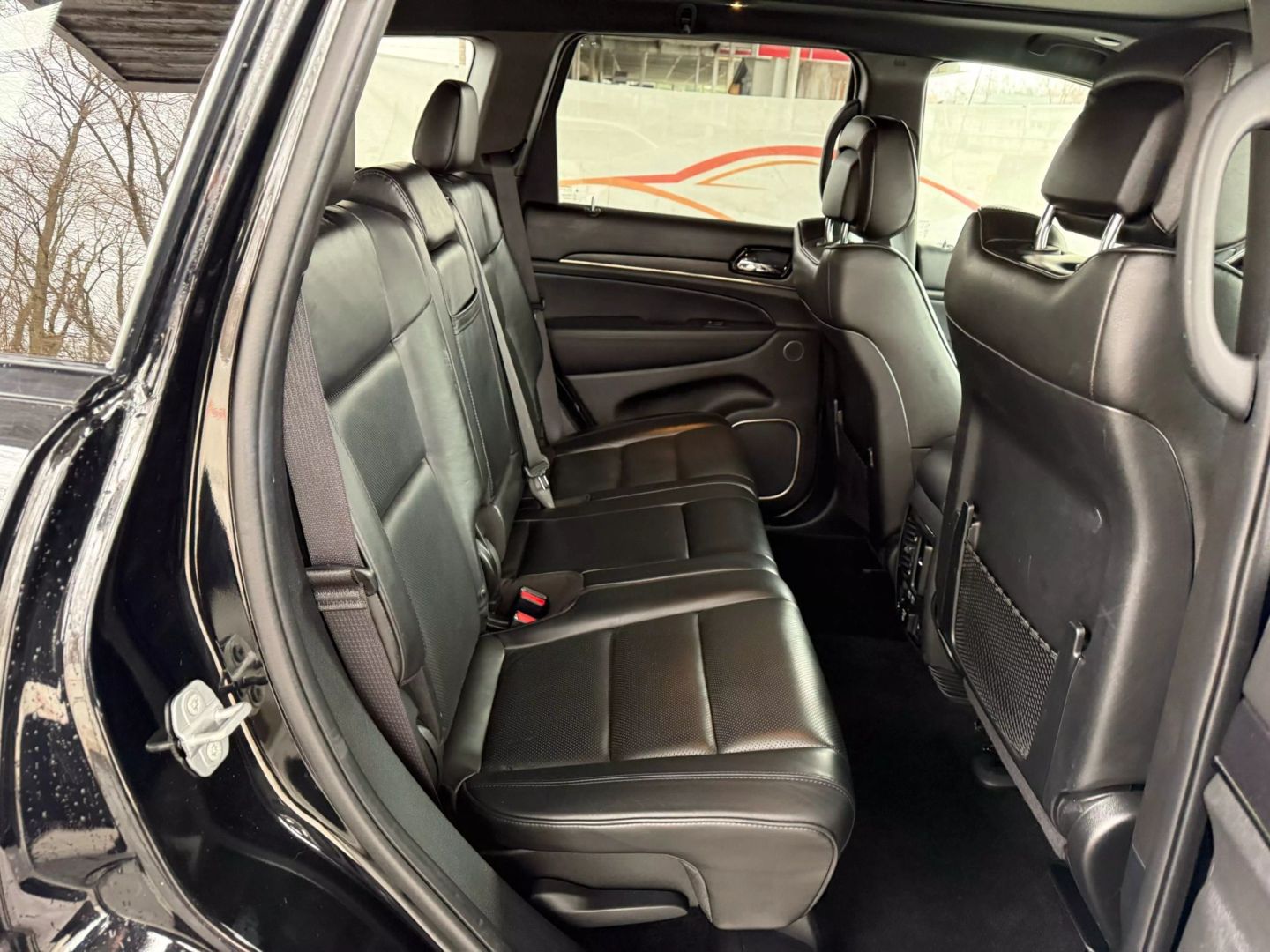 2020 Jeep Grand Cherokee - Image 22