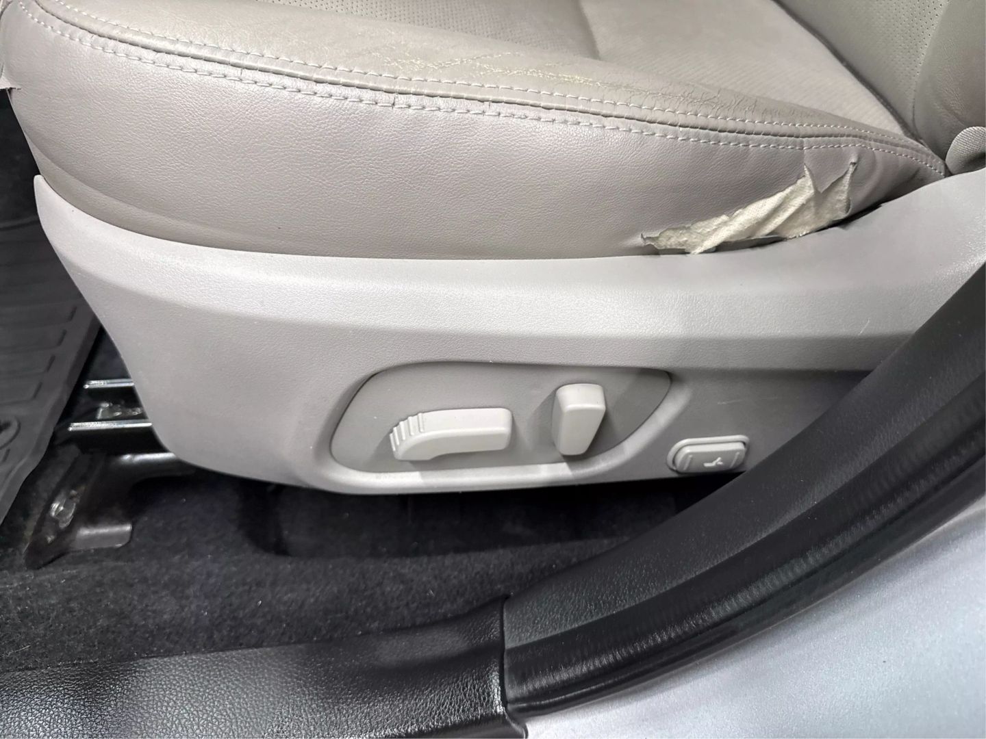 2015 Subaru Forester - Image 34