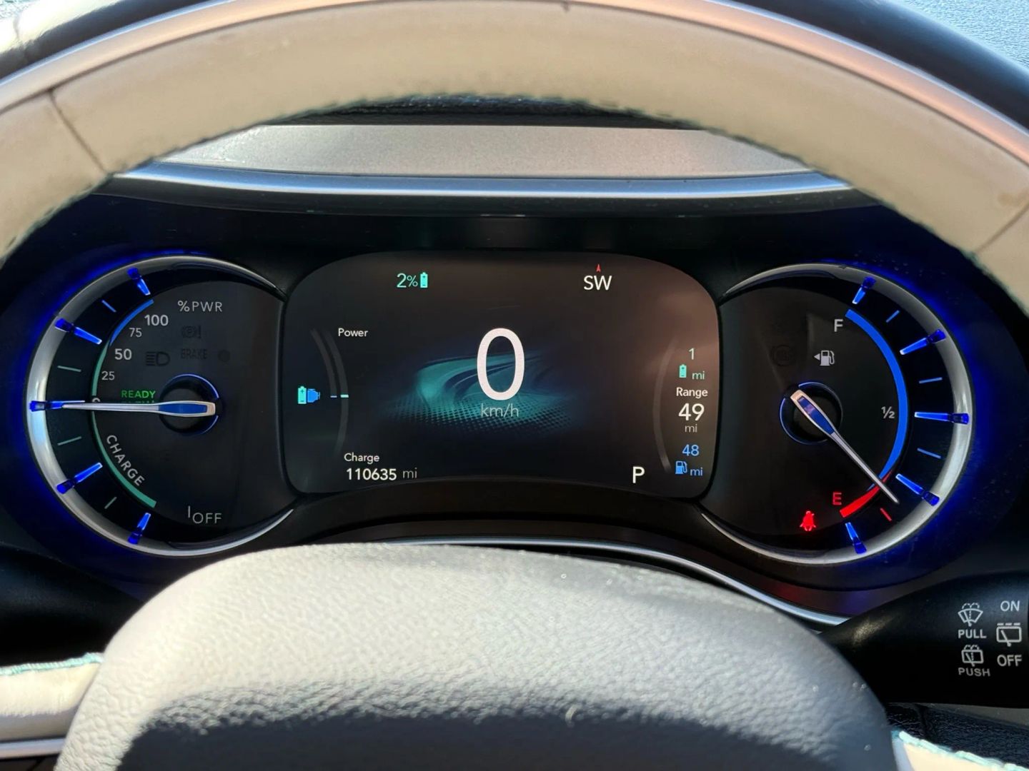 2018 Chrysler Pacifica Hybrid - Image 41