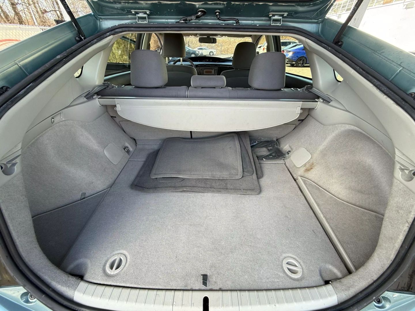 2013 Toyota Prius - Image 35