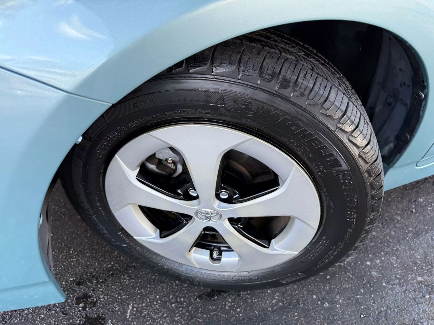 2013 Toyota Prius - Image 37