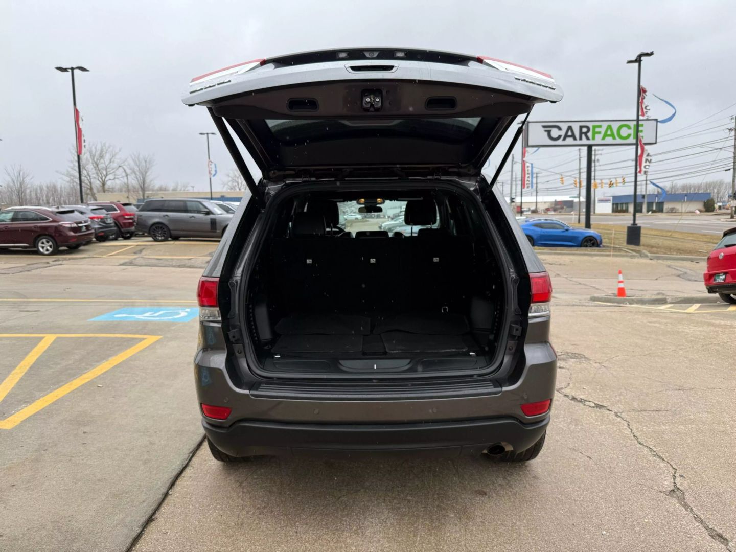 2021 Jeep Grand Cherokee - Image 11