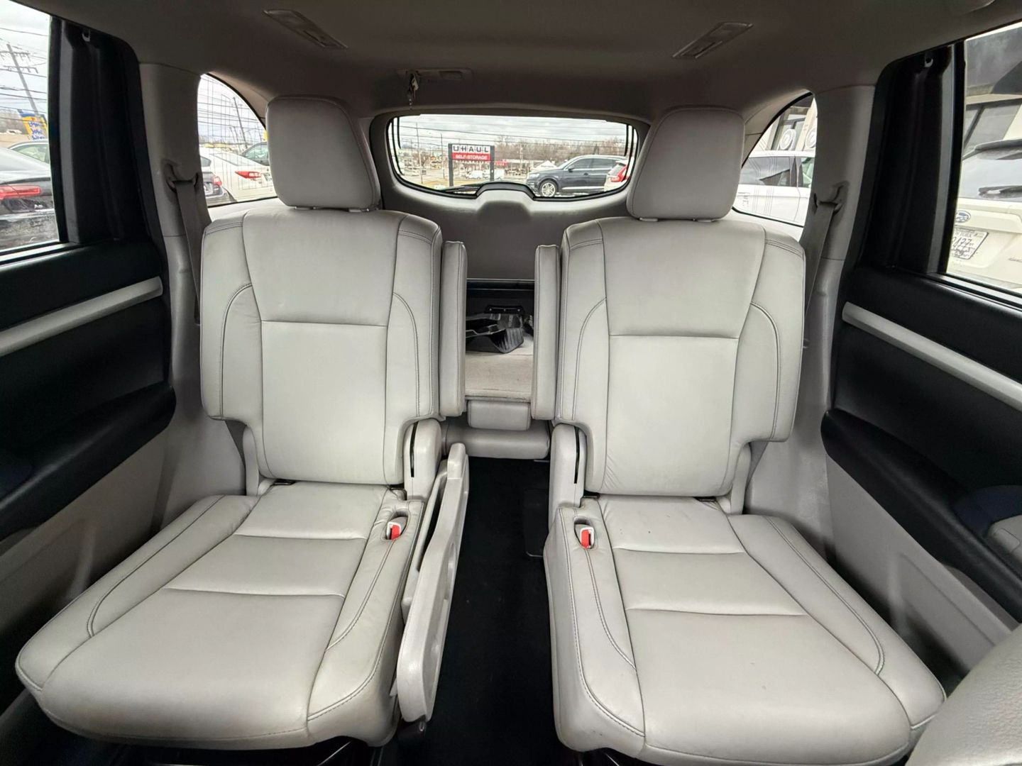 2017 Toyota Highlander - Image 46