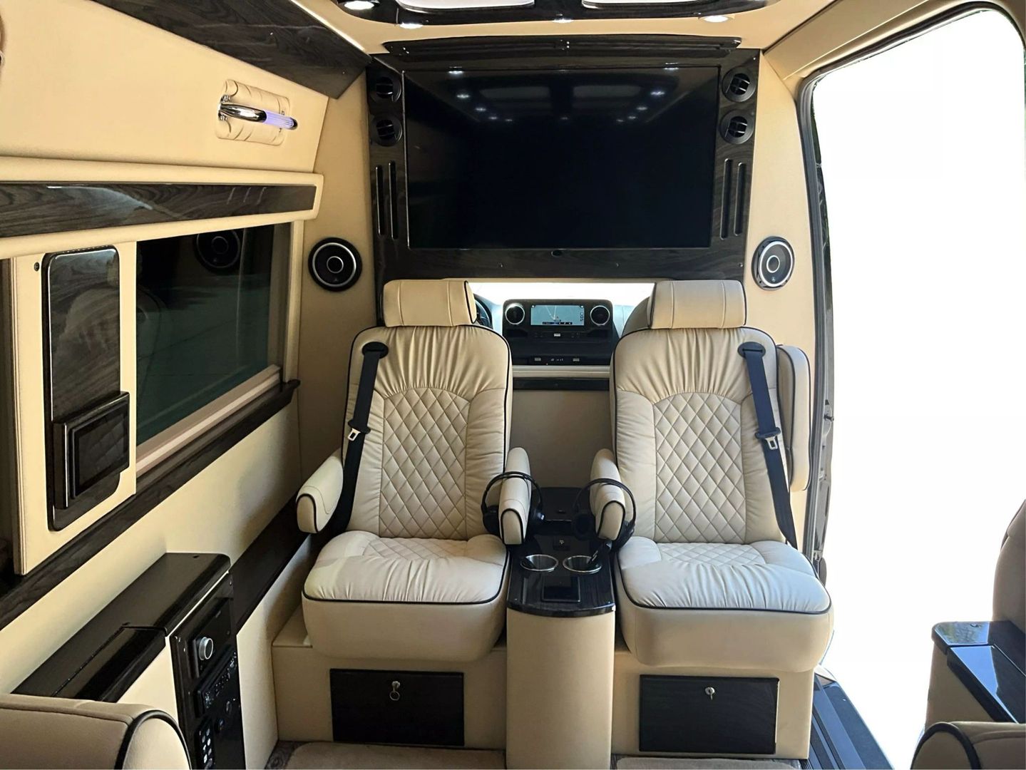 2020 Mercedes-benz Sprinter 3500 Cargo - Image 19