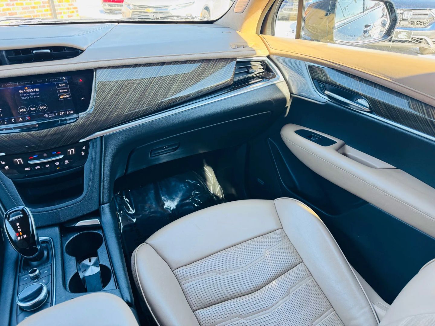 2021 Cadillac Xt6 - Image 15