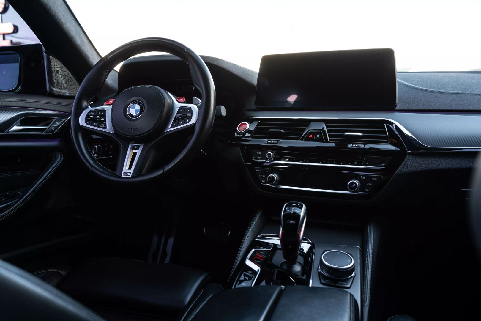 2022 Bmw M5 - Image 43