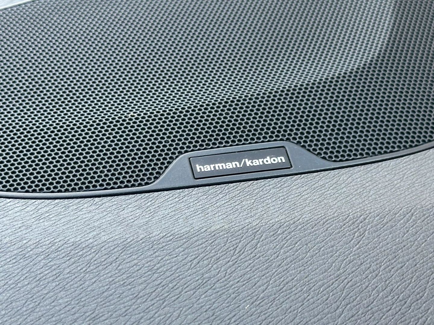 2017 Volvo S60 - Image 39
