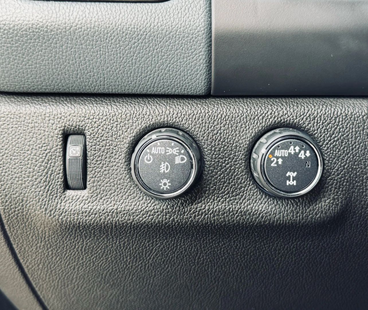 2022 Chevrolet Colorado Crew Cab - Image 25