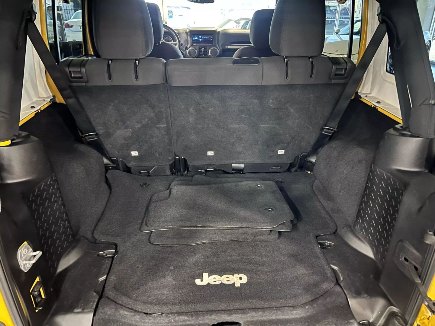 2015 Jeep Wrangler Unlimited Sport Suv 4d - Image 29