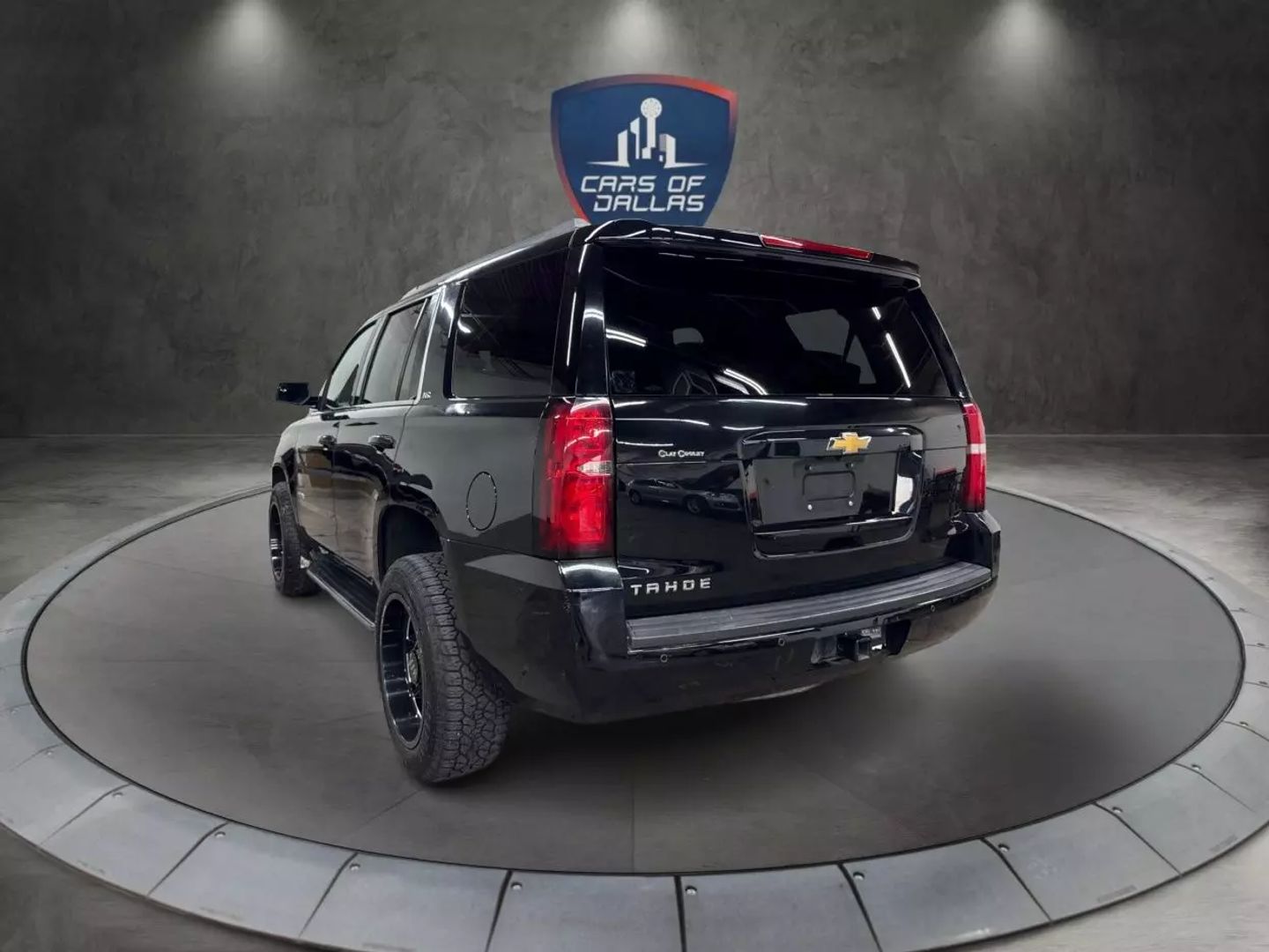 2016 Chevrolet Tahoe - Image 3