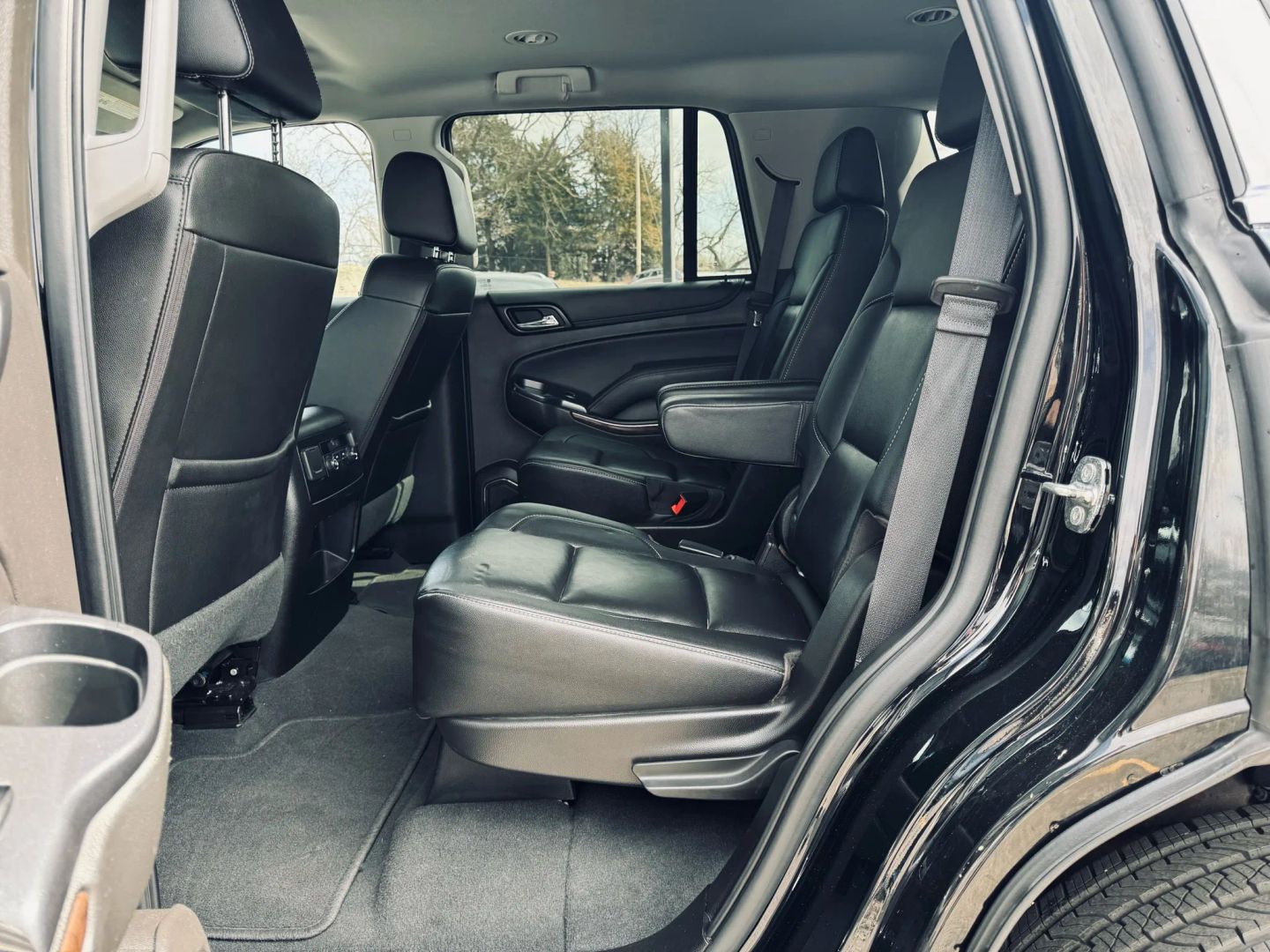 2019 Chevrolet Tahoe - Image 19