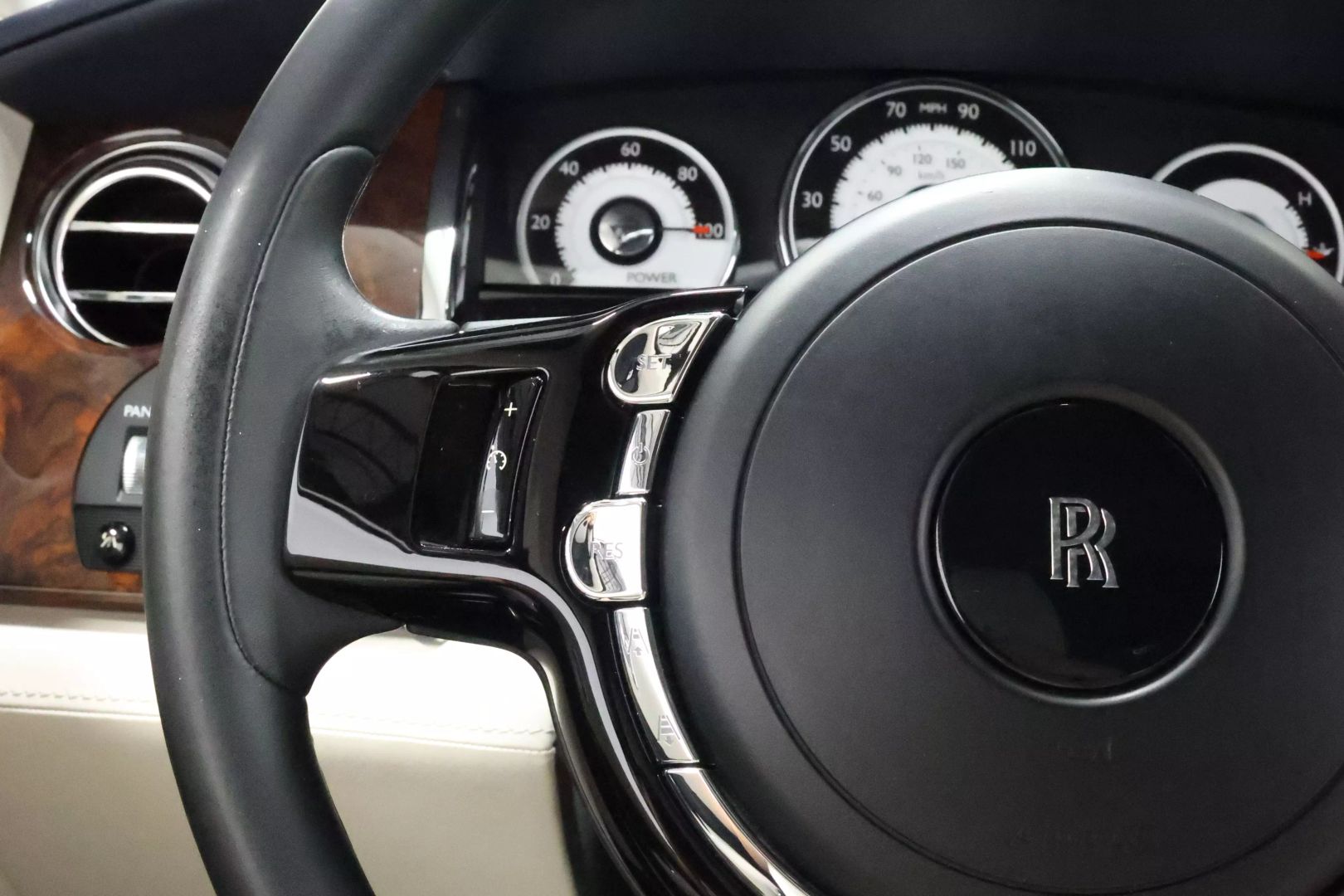 2014 Rolls-royce Wraith - Image 22