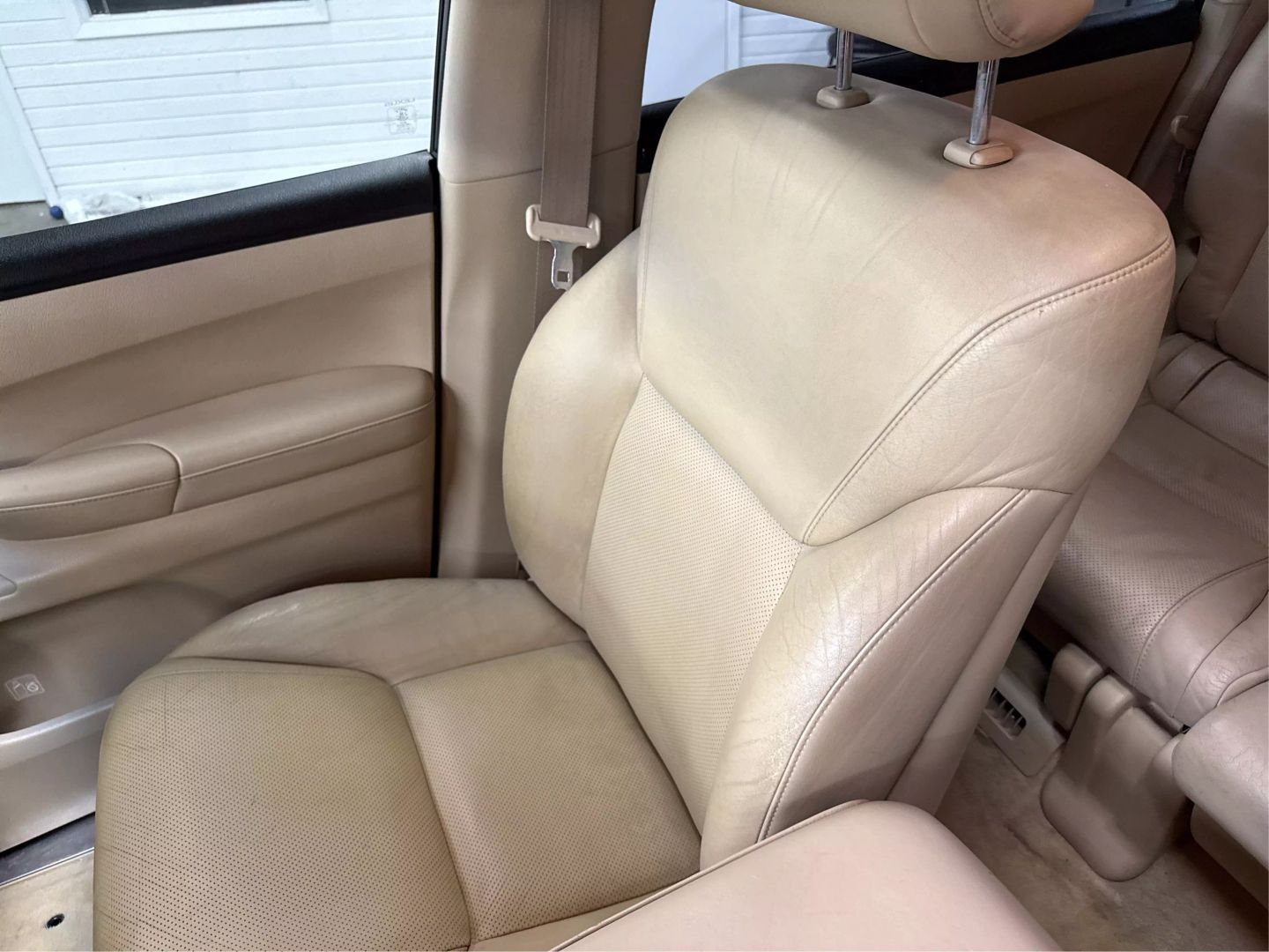 2009 Lexus Lx - Image 36