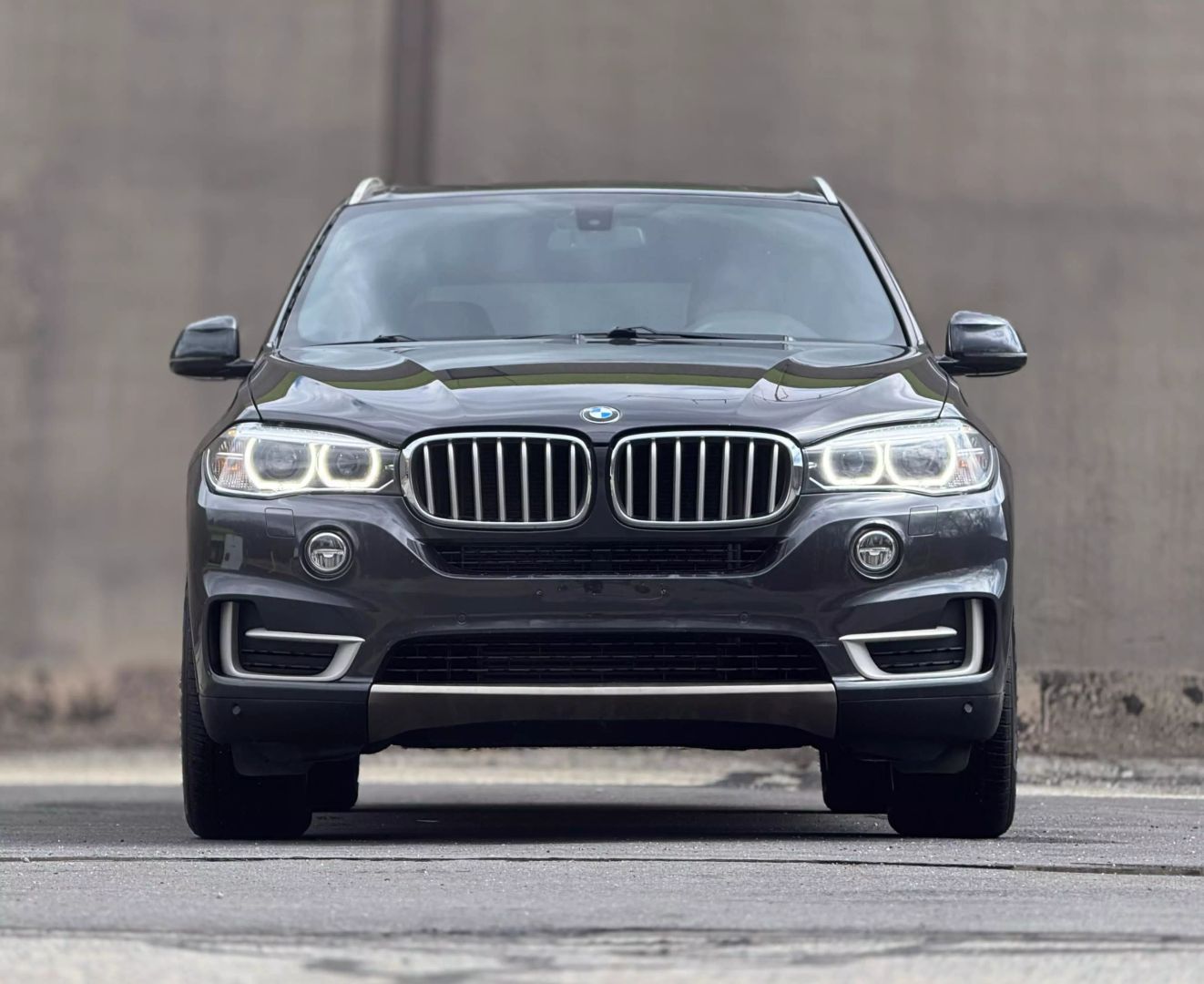 Used 2017 BMW X5 xDrive35i with VIN 5UXKR0C36H0X83081 for sale in Marlboro, MA
