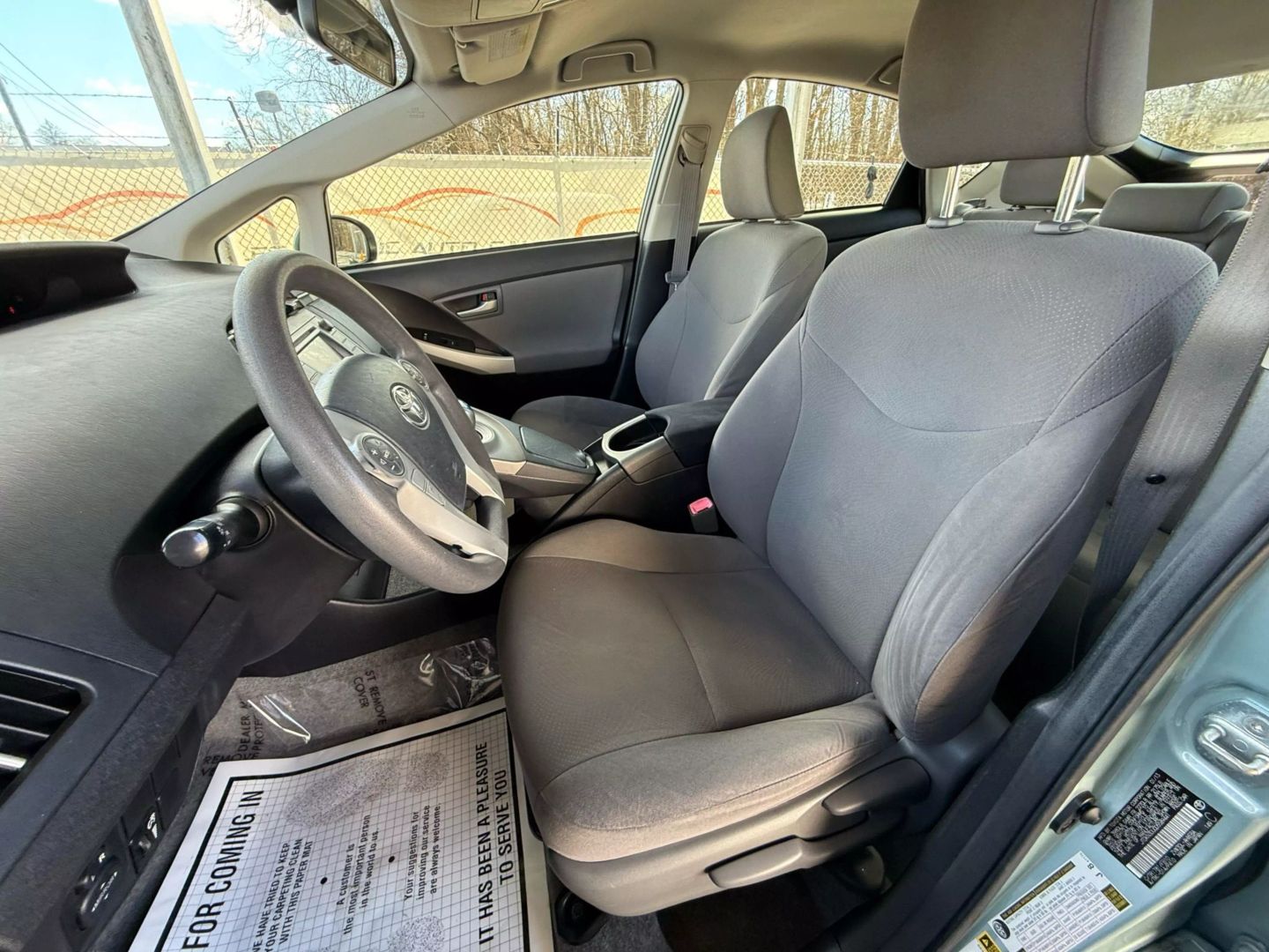2013 Toyota Prius - Image 16