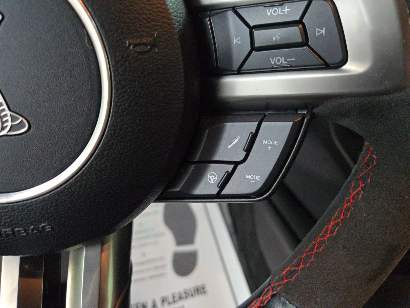 2018 Ford Mustang - Image 30