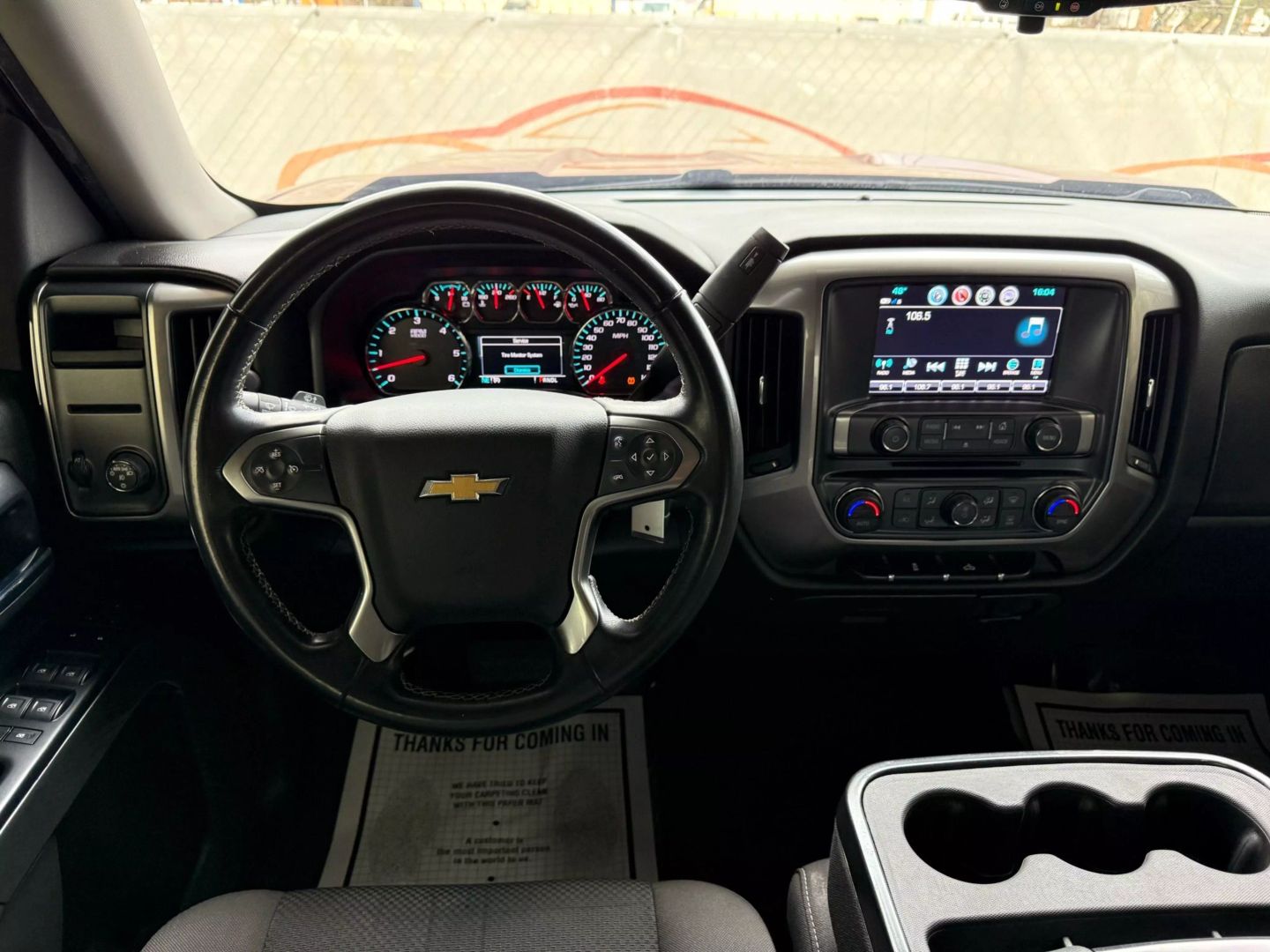 2018 Chevrolet Silverado 1500 Crew Cab - Image 29