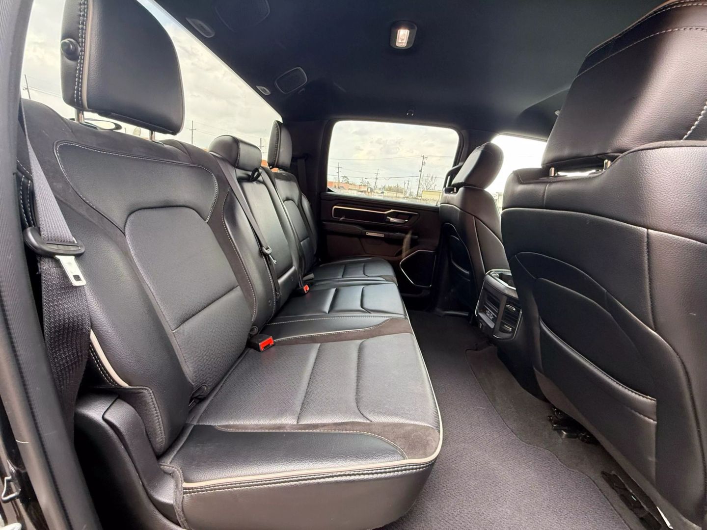 2024 Ram 1500 Crew Cab - Image 18