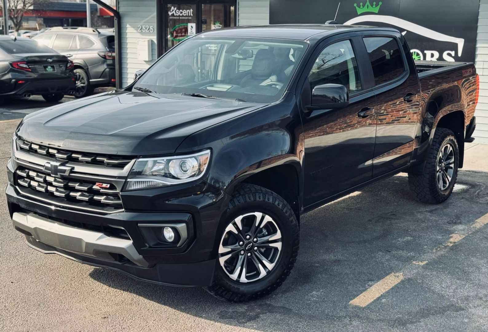 2022 Chevrolet Colorado Crew Cab - Image 6