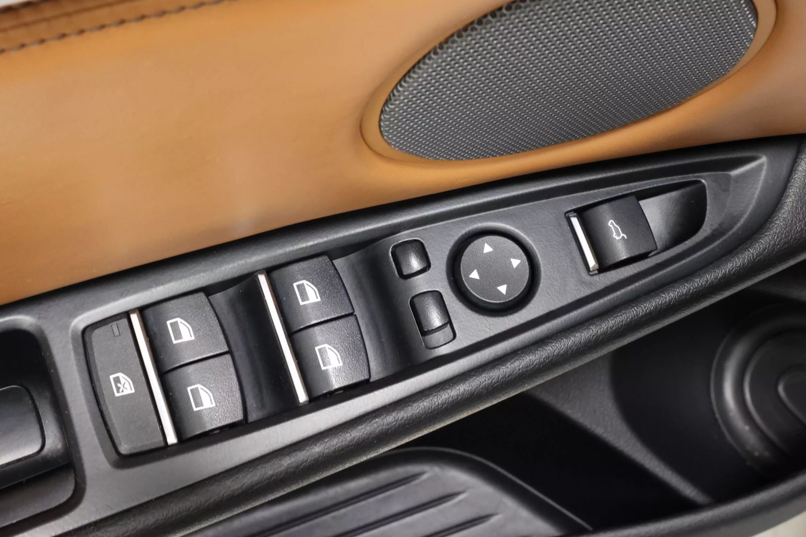 2015 Bmw X6 - Image 10