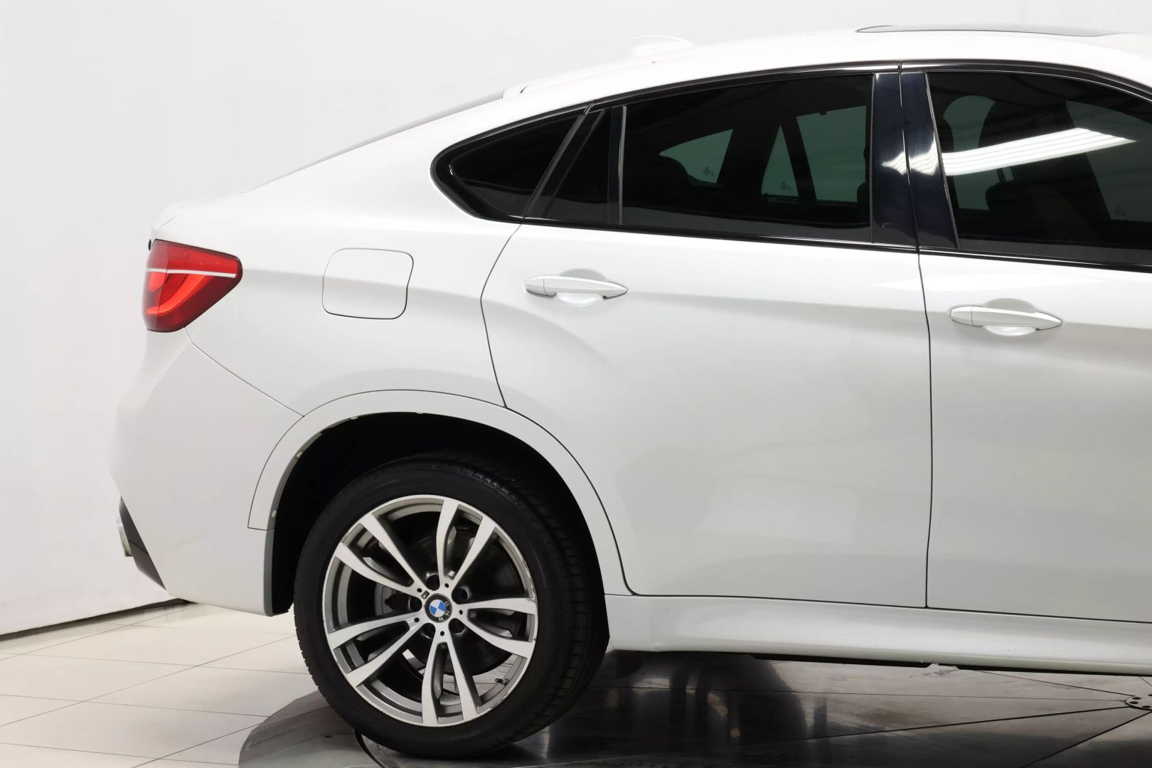 2015 Bmw X6 - Image 69