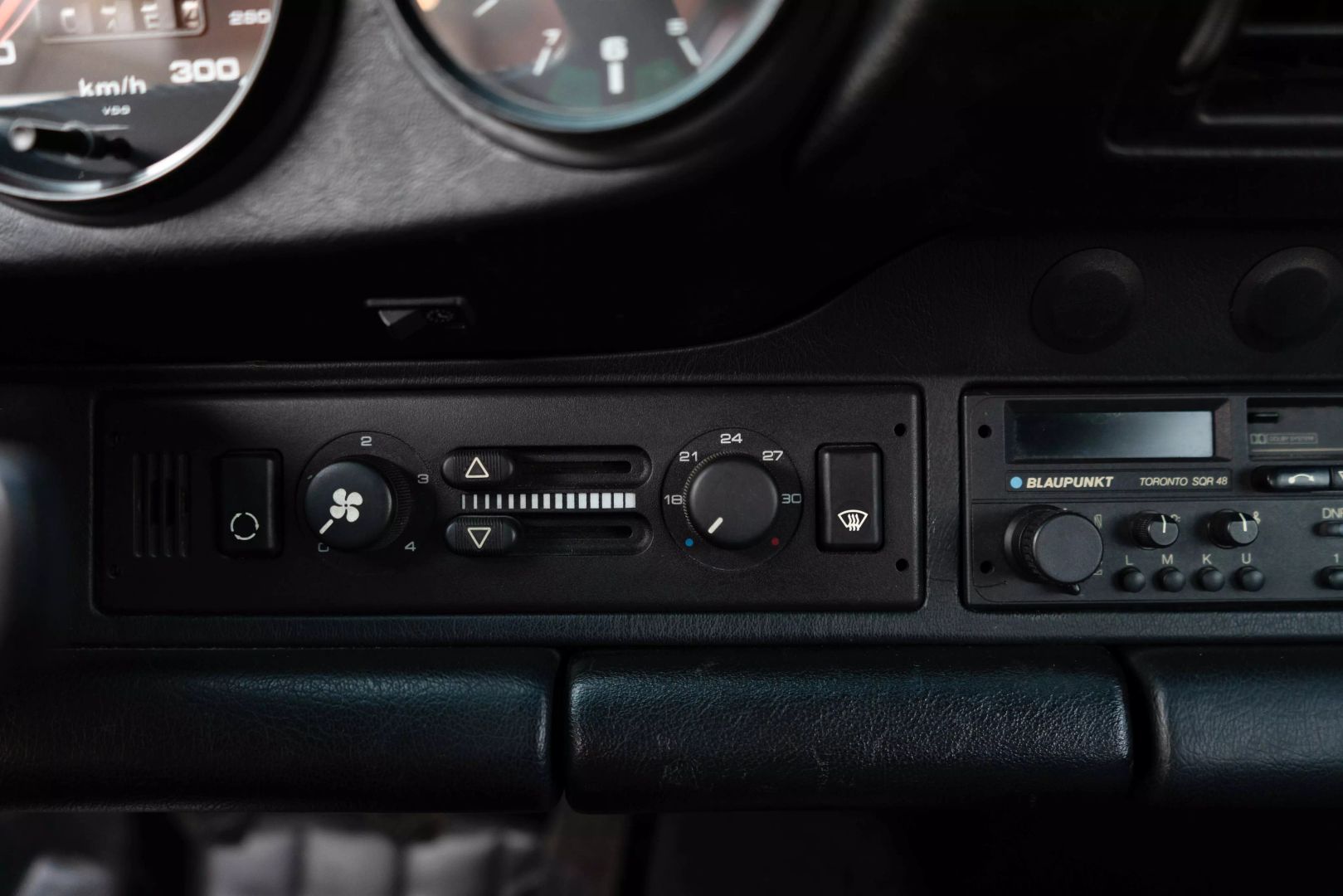 1992 Porsche 911 - Image 75