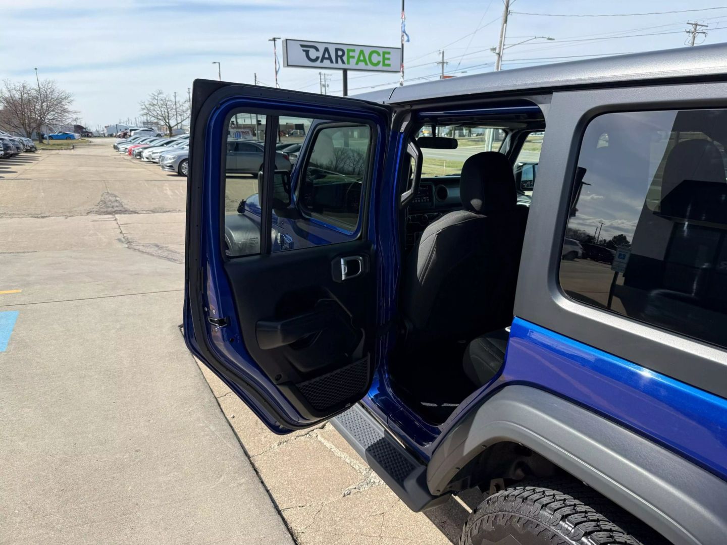 2018 Jeep Wrangler Unlimited - Image 18