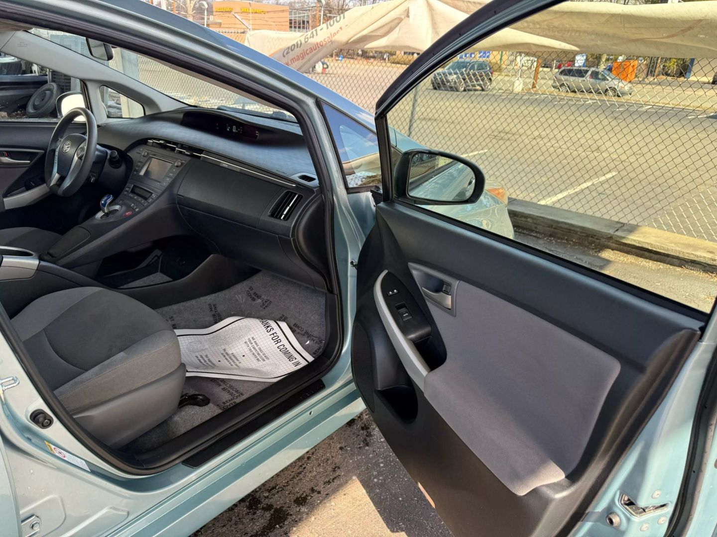 2013 Toyota Prius - Image 23