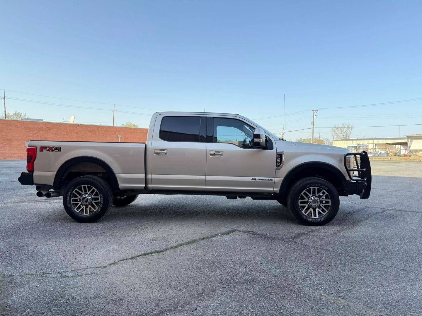 2018 Ford F250 Super Duty Crew Cab - Image 8