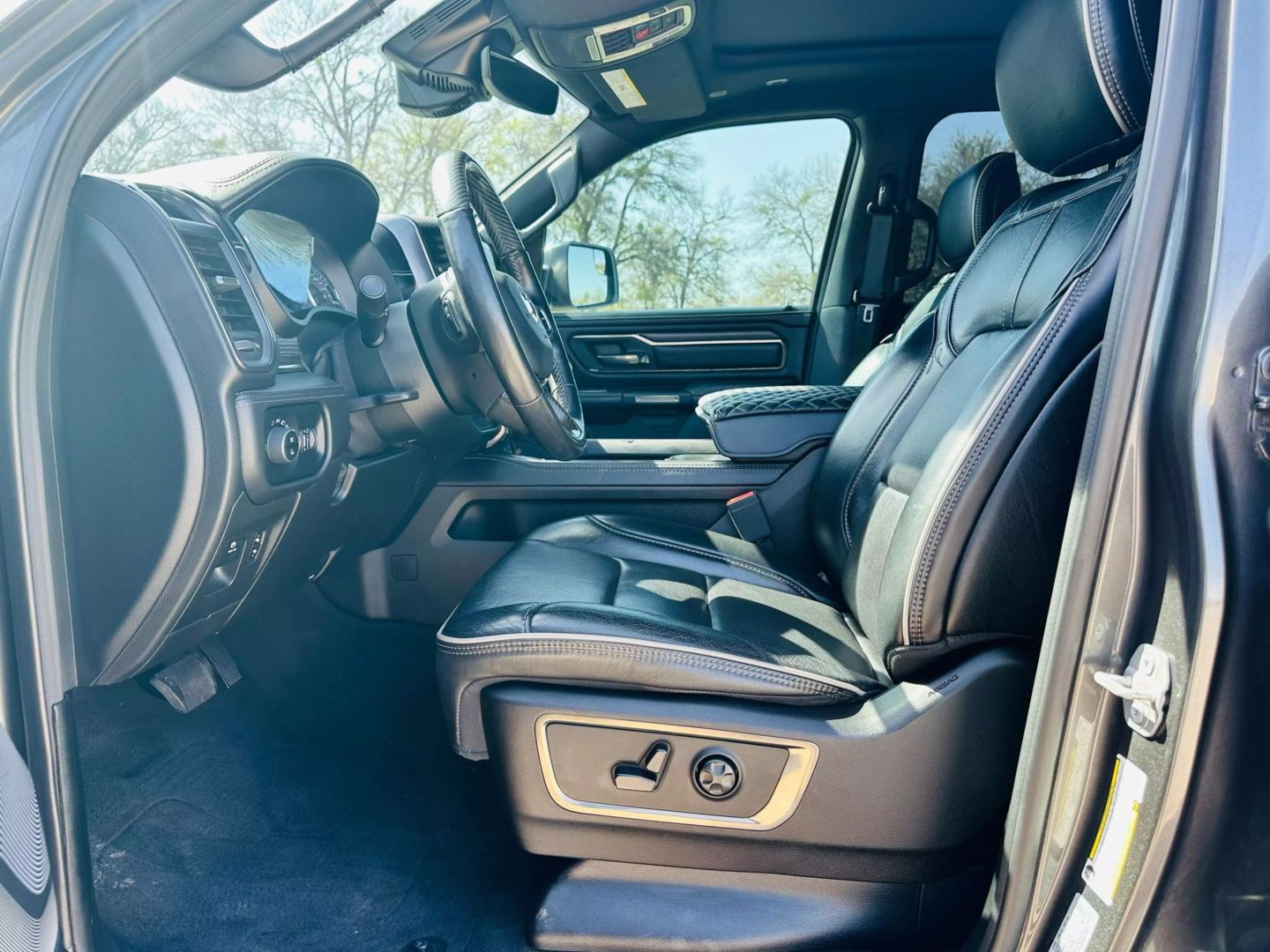 2020 Ram 1500 Crew Cab - Image 17