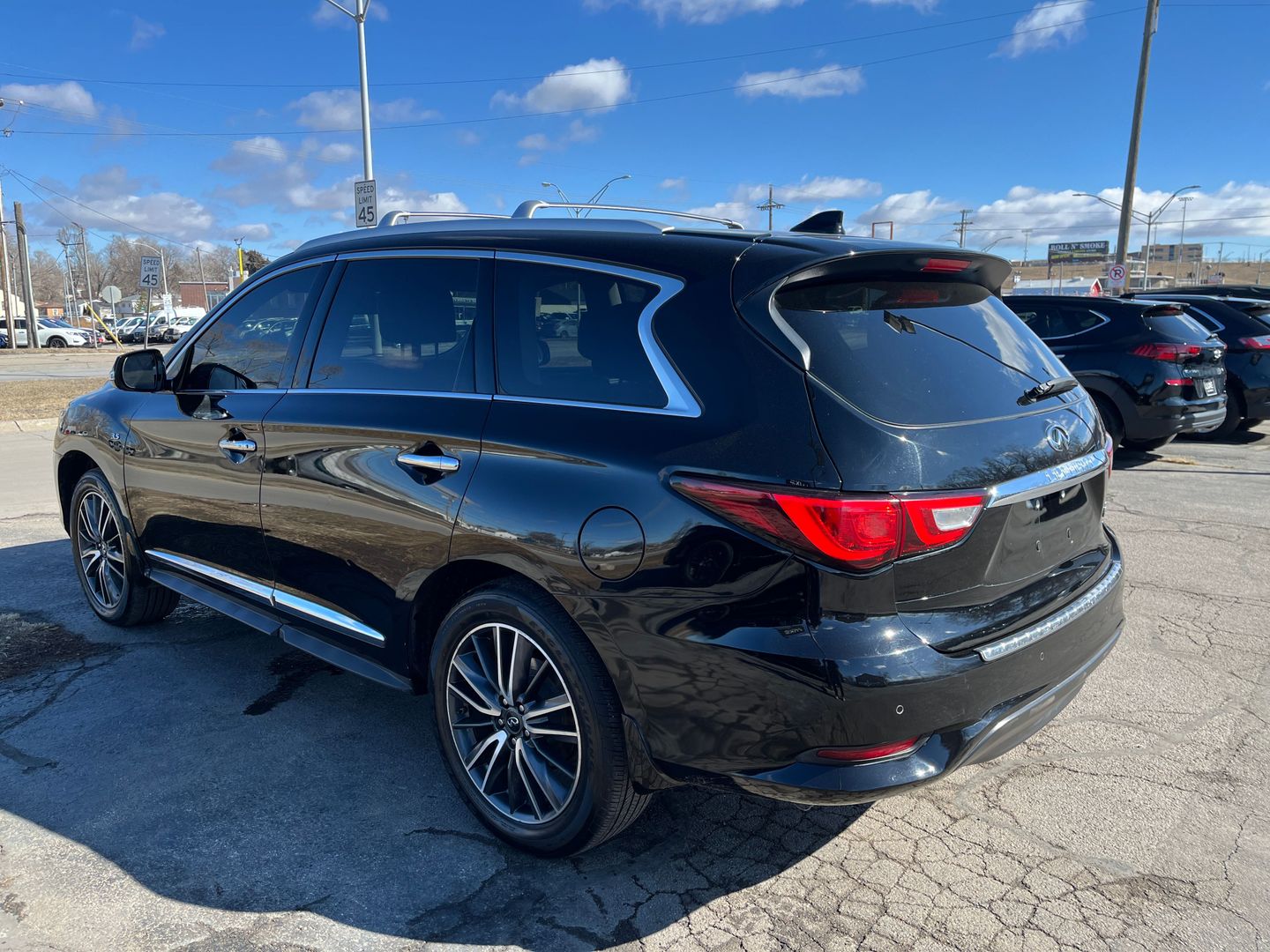 2017 INFINITI QX60 SUV V6, 3.5 LITER 3.5 SPORT UTILITY 4D