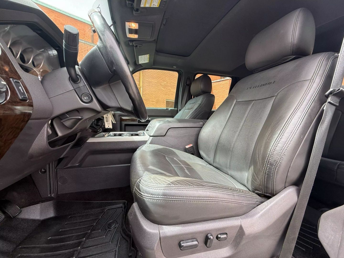 2015 Ford F250 Super Duty Crew Cab - Image 2