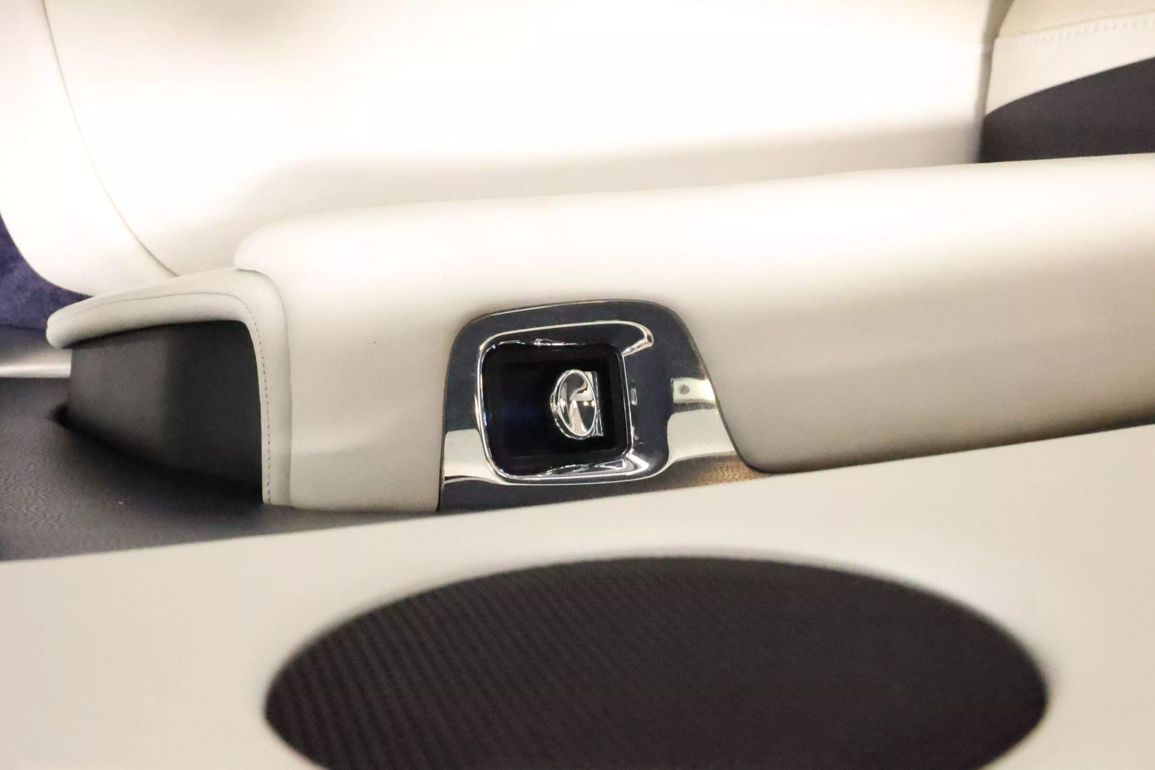 2014 Rolls-royce Wraith - Image 48