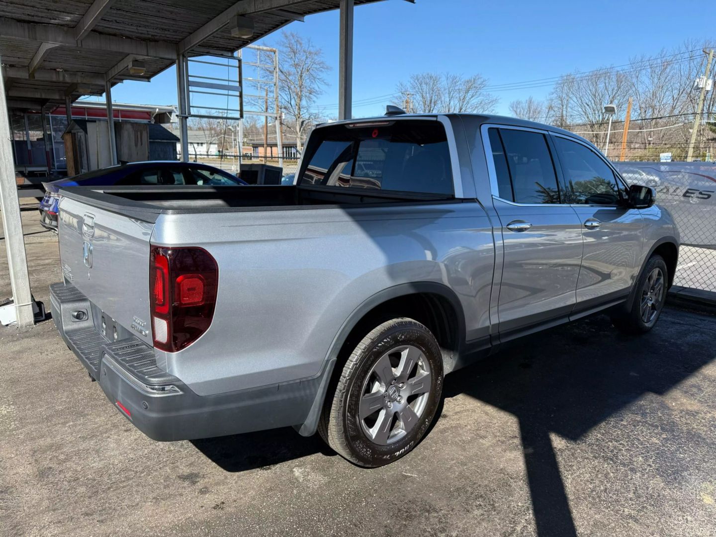 2020 Honda Ridgeline - Image 13