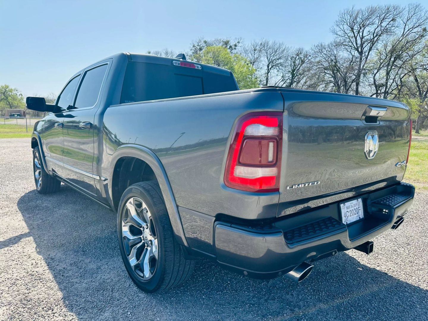 2020 Ram 1500 Crew Cab - Image 8