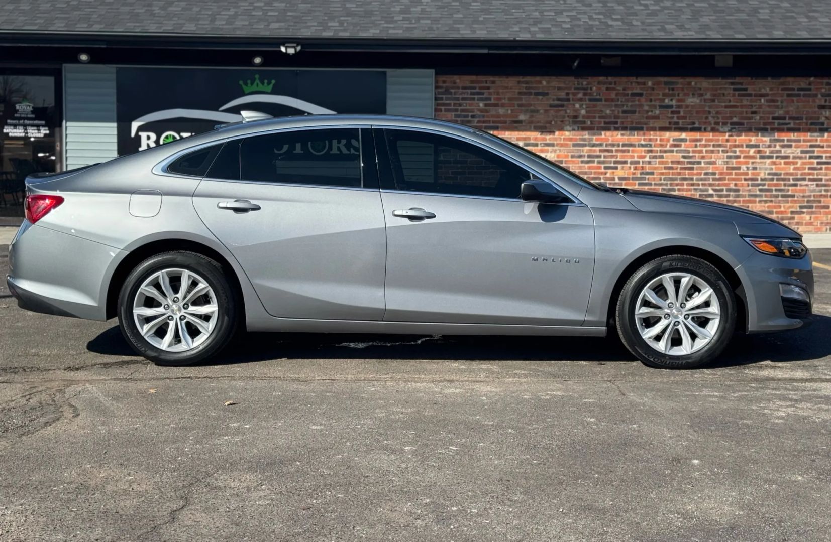 2024 Chevrolet Malibu - Image 12