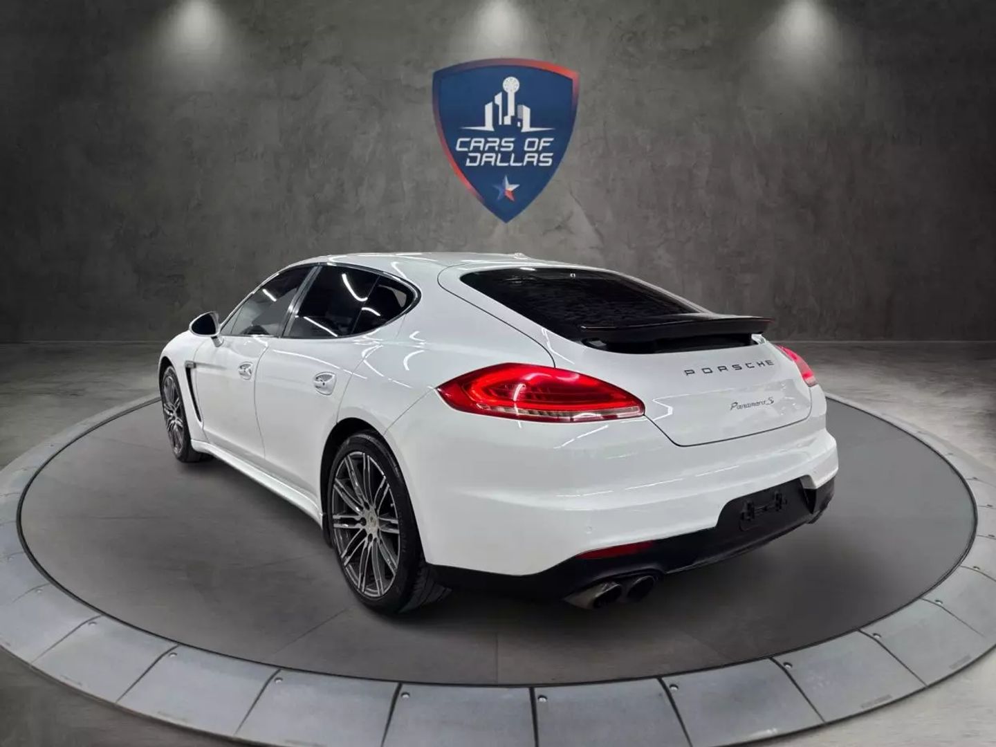 2015 Porsche Panamera - Image 3