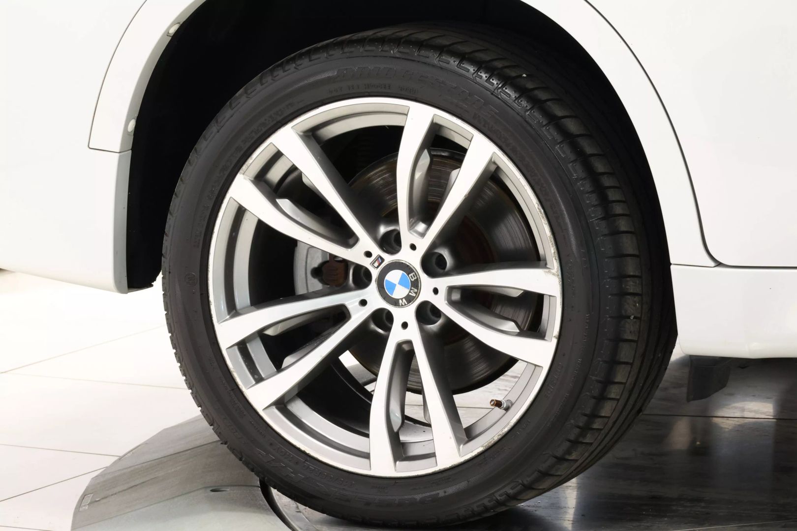 2015 Bmw X6 - Image 121