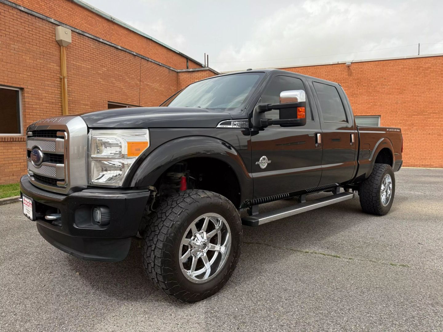 2015 Ford F250 Super Duty Crew Cab - Image 3