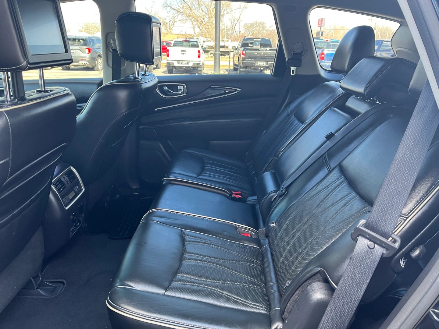 2017 INFINITI QX60 SUV V6, 3.5 LITER 3.5 SPORT UTILITY 4D