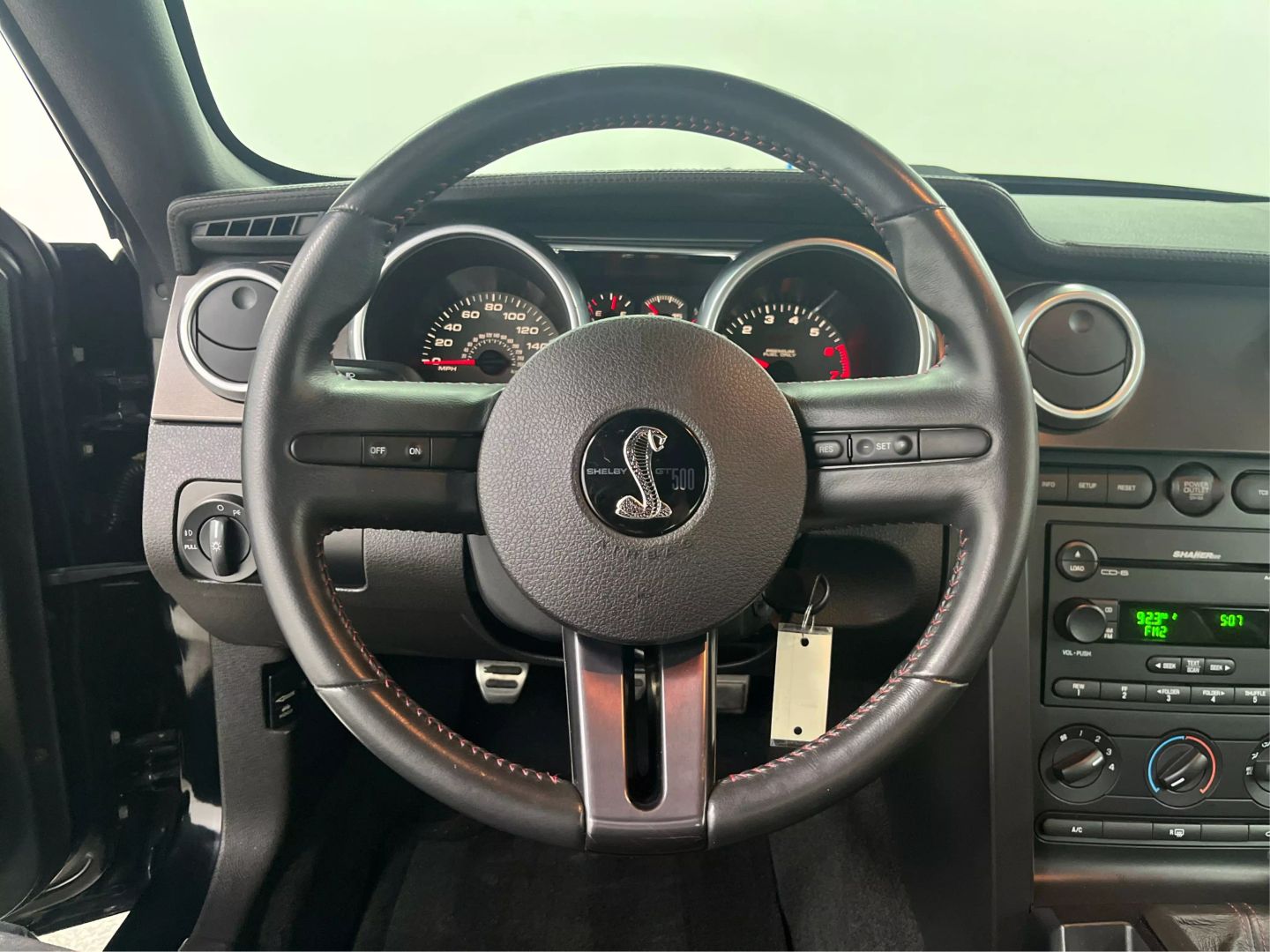 2007 Ford Mustang - Image 18