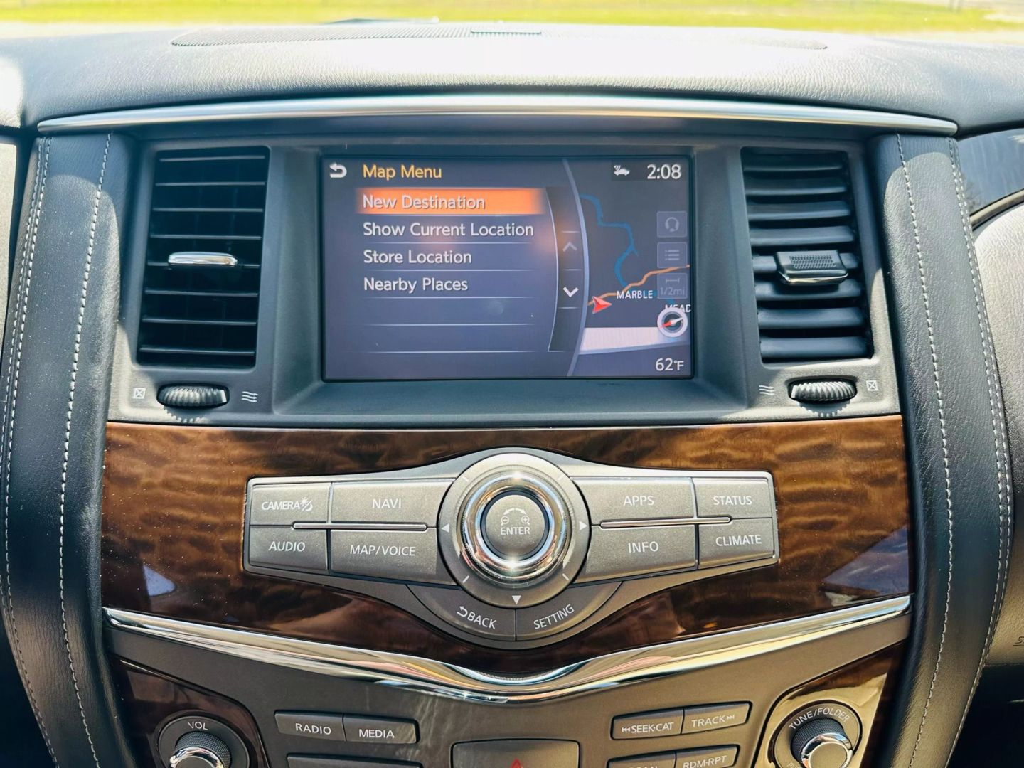 2018 Nissan Armada - Image 24
