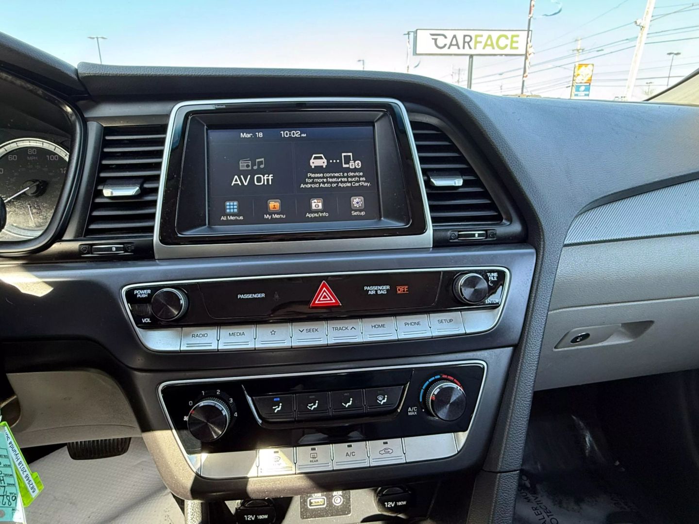 2018 Hyundai Sonata - Image 24