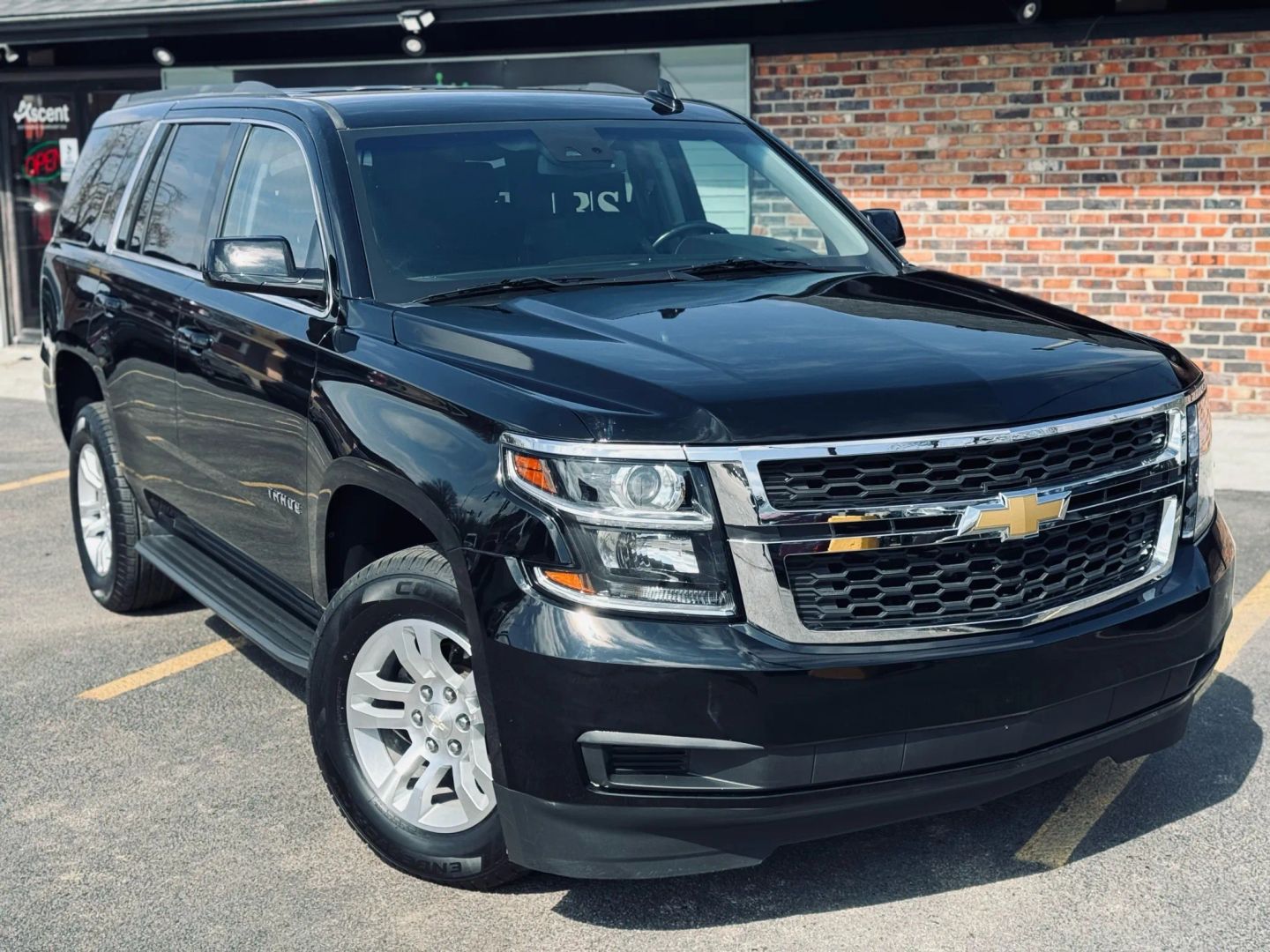 2019 Chevrolet Tahoe - Image 3