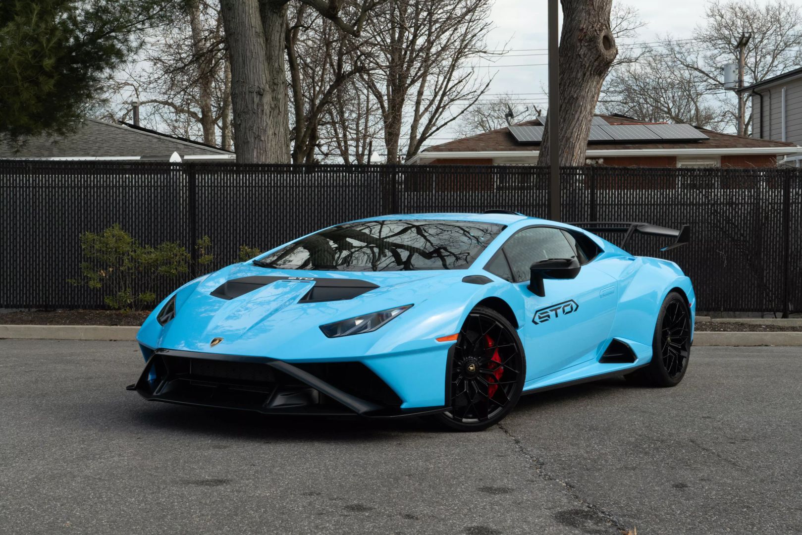 2024 Lamborghini Huracan - Image 1