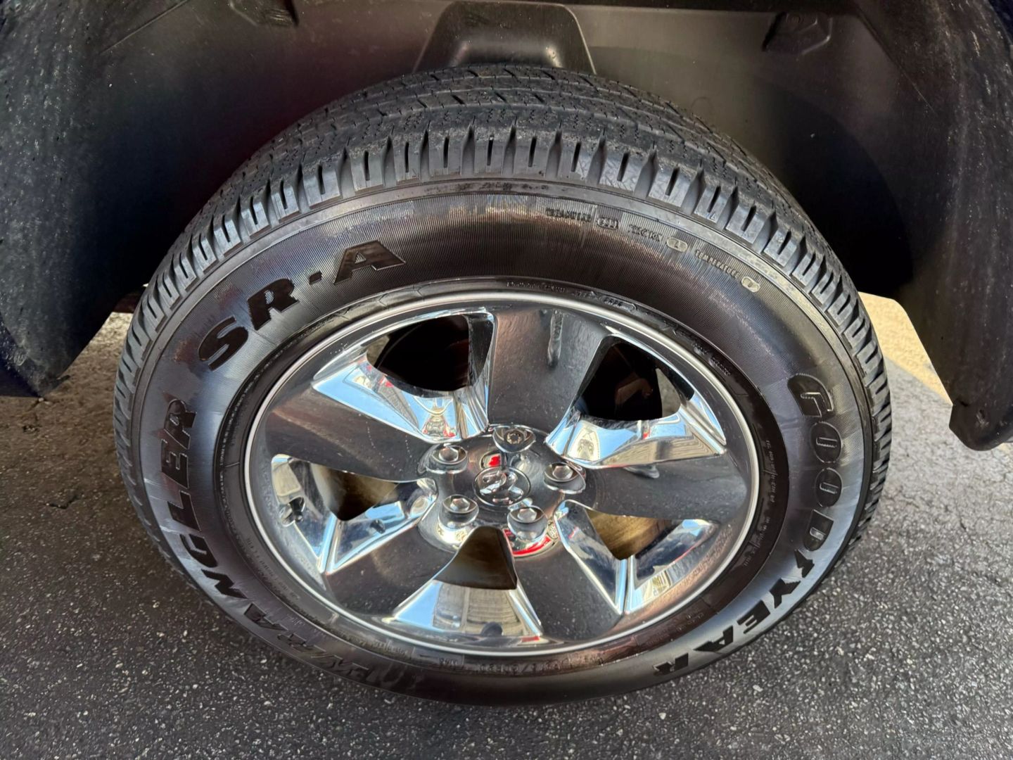 2017 Ram 1500 Crew Cab - Image 42