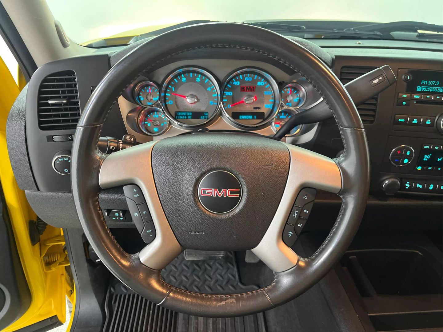 2014 Gmc Sierra 2500 Hd Crew Cab - Image 18